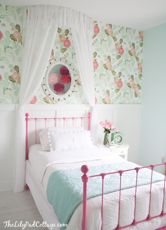 Girly And Sweet Big Girl Bedroom Design Inspiration | Kidsomania